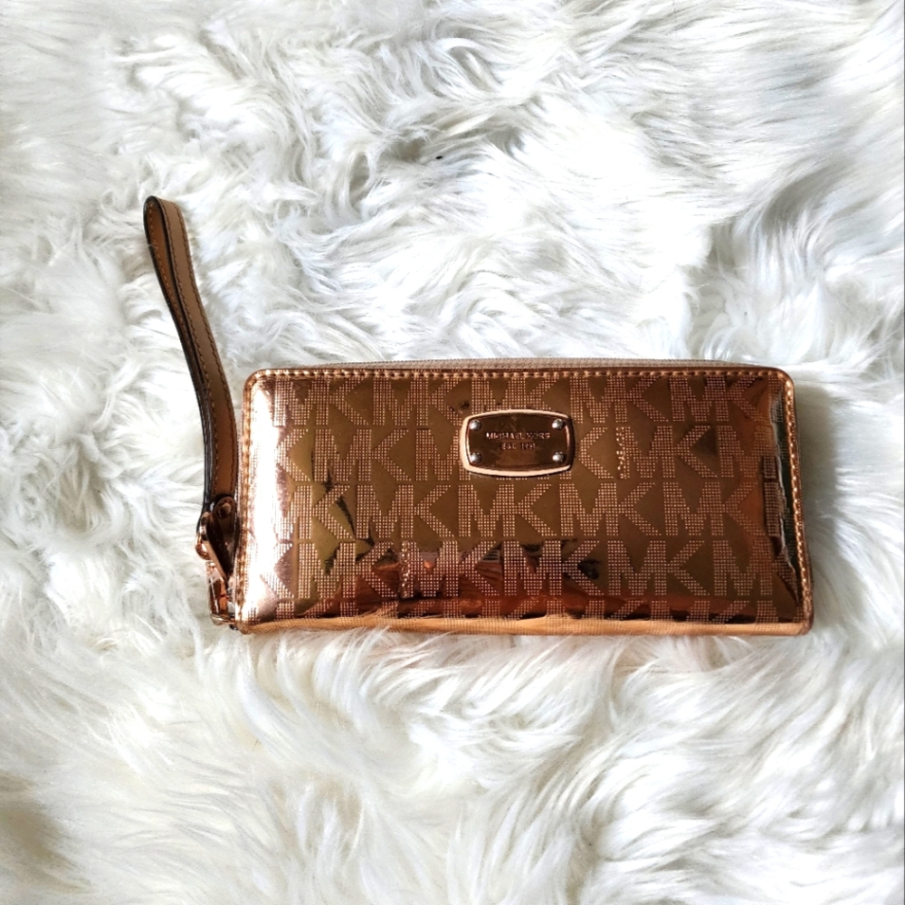 Michael Kors Metallic Rose Gold Wristlet